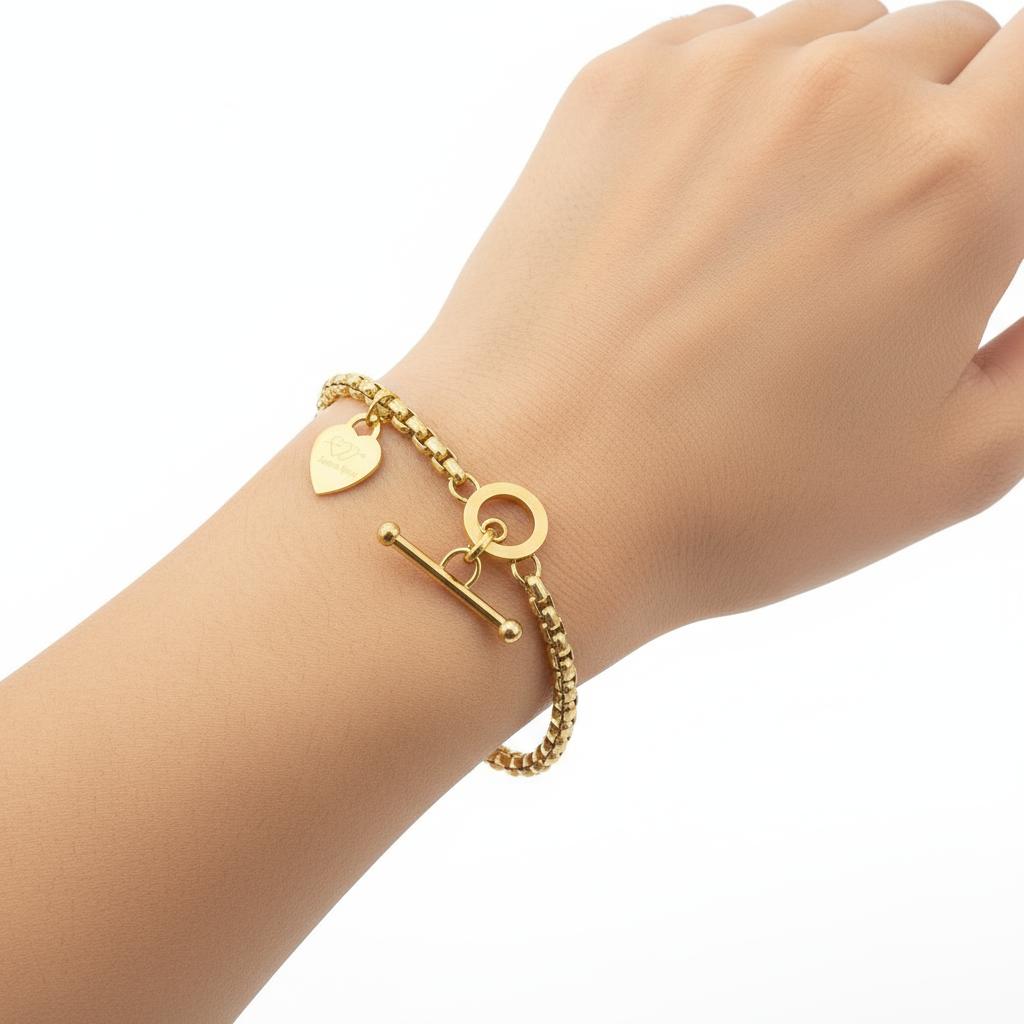 brățară statement din otel inoxidabil placată cu aur 18K,inchidere cu clapeta si charm cu inima gravata cu " I love you"