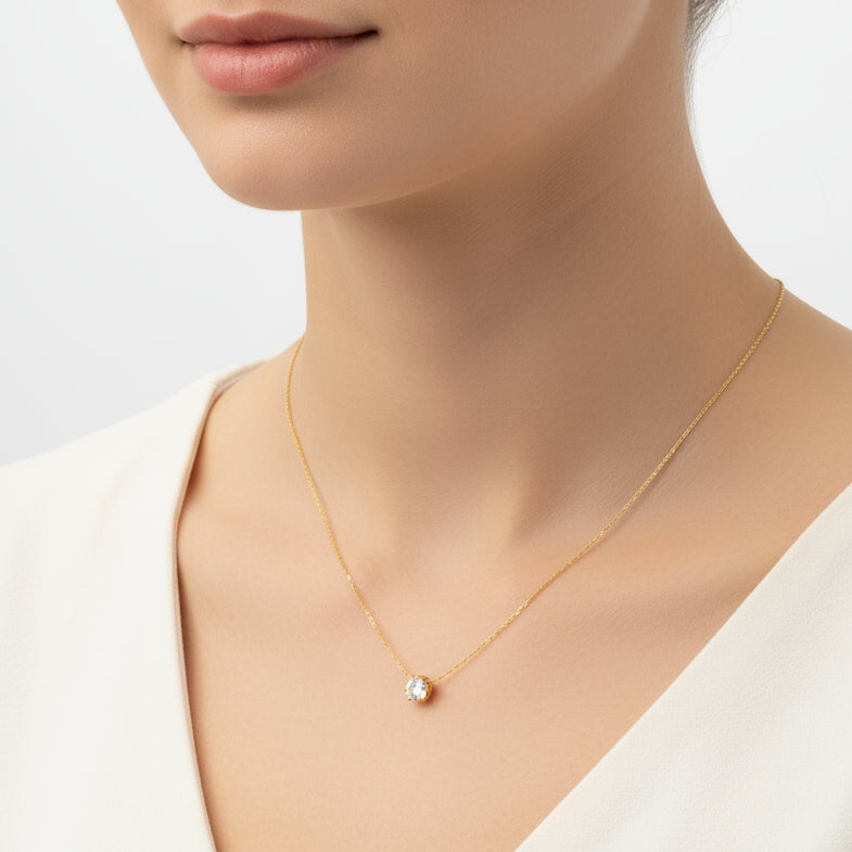 colier placat cu aur de 18K cu pandantiv elegant cu piatra mica