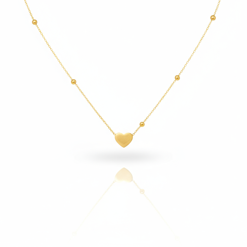 colier placat cu aur de 18K cu pandantiv elegant cu inima plina