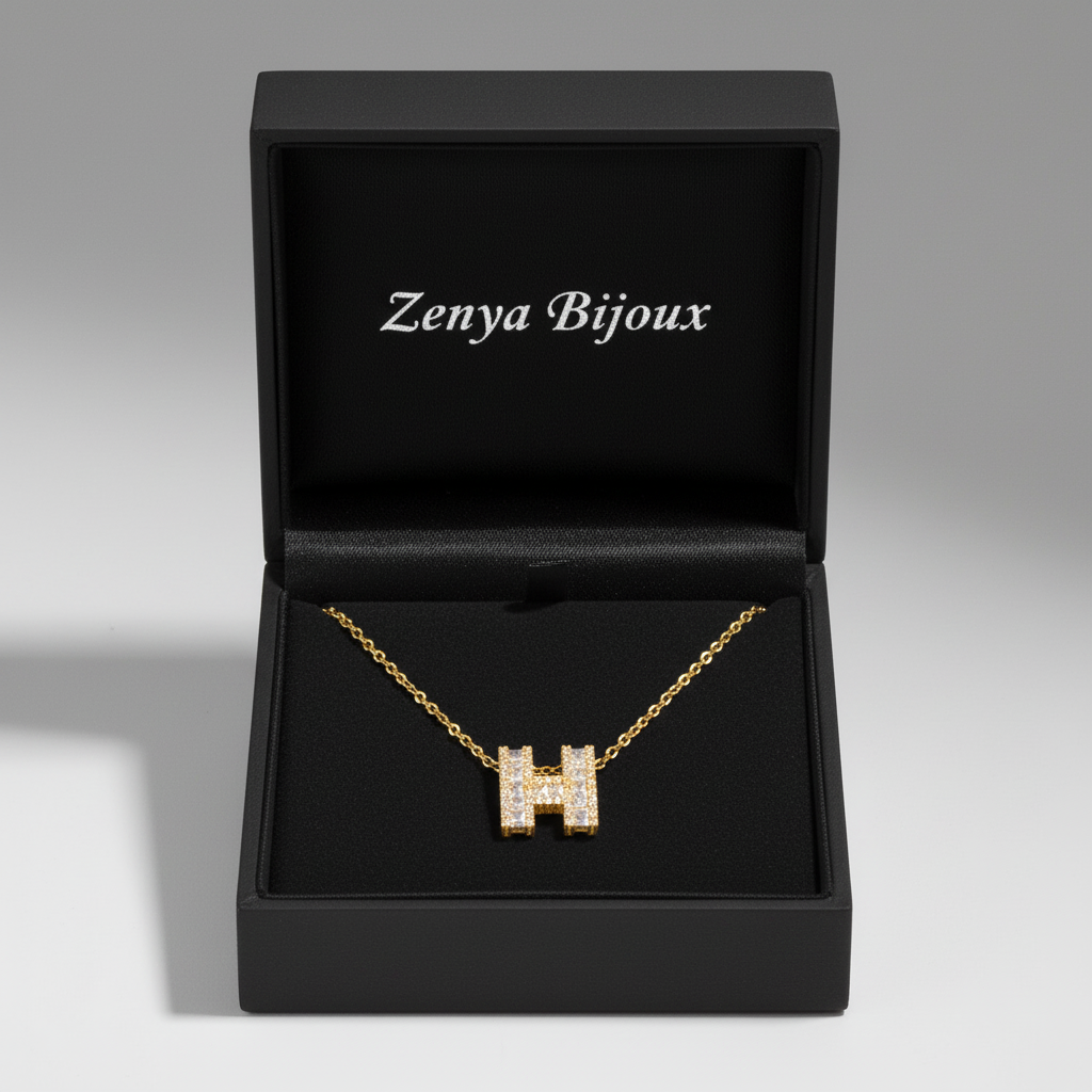 colier placat cu aur de 18K cu pandantiv elegant litera H