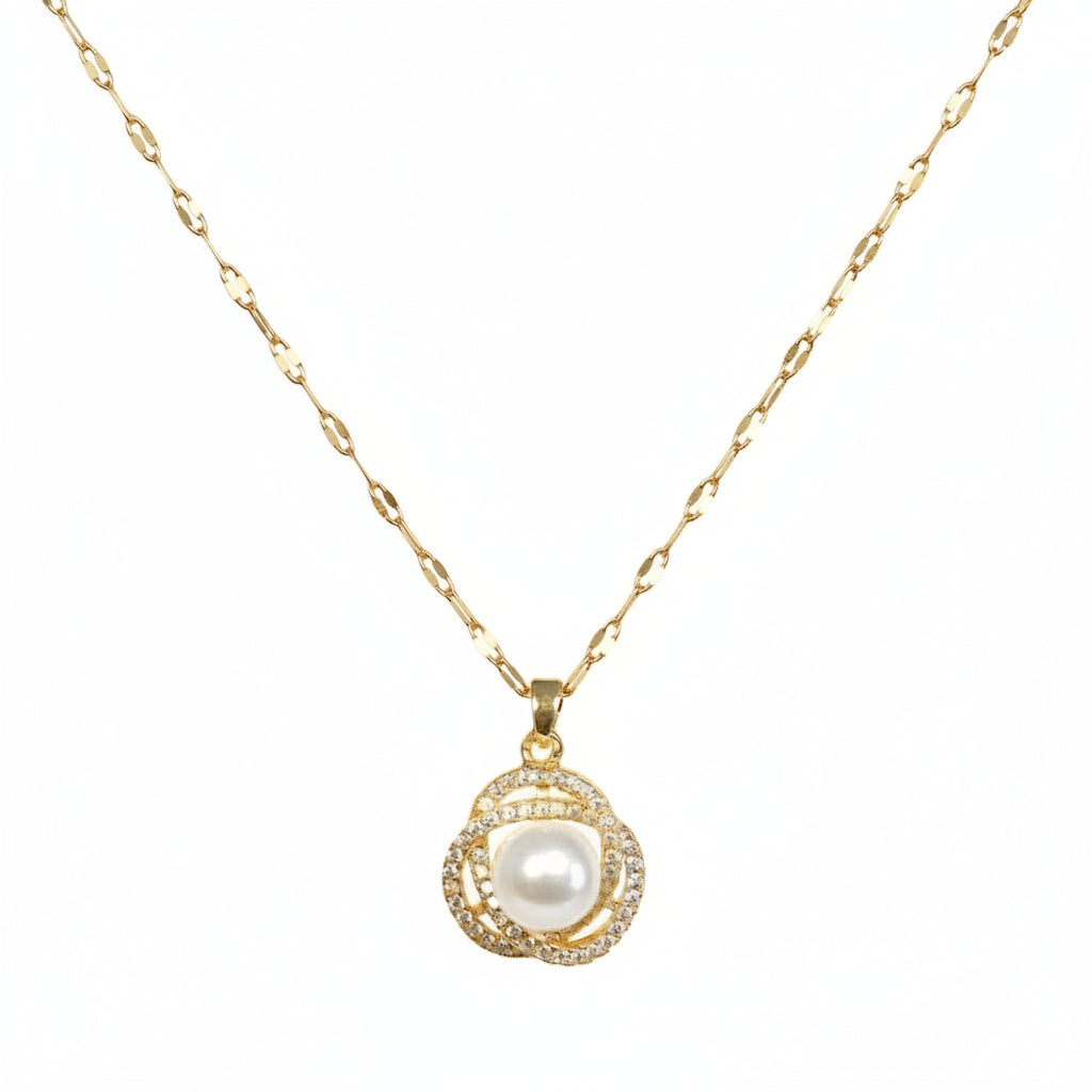 colier placat cu aur de 18K cu pandantiv elegant cu pietre si o perla