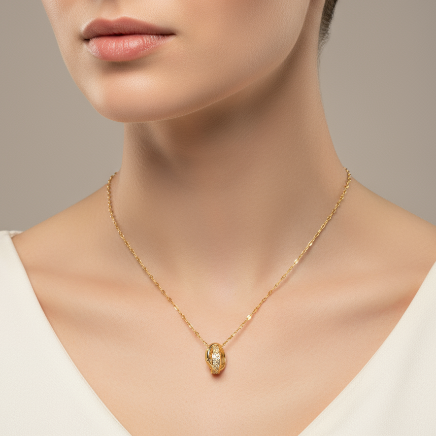 colier placat cu aur de 18K cu pandantiv elegant 2 cercuri intercalate si cu pietre