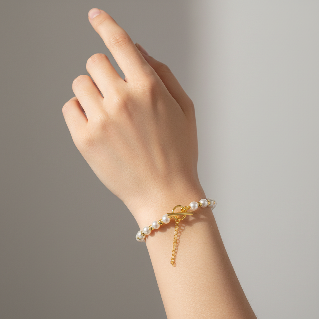 Brățară cu inchidere speciala tip clapeta cu bile aurii și albe