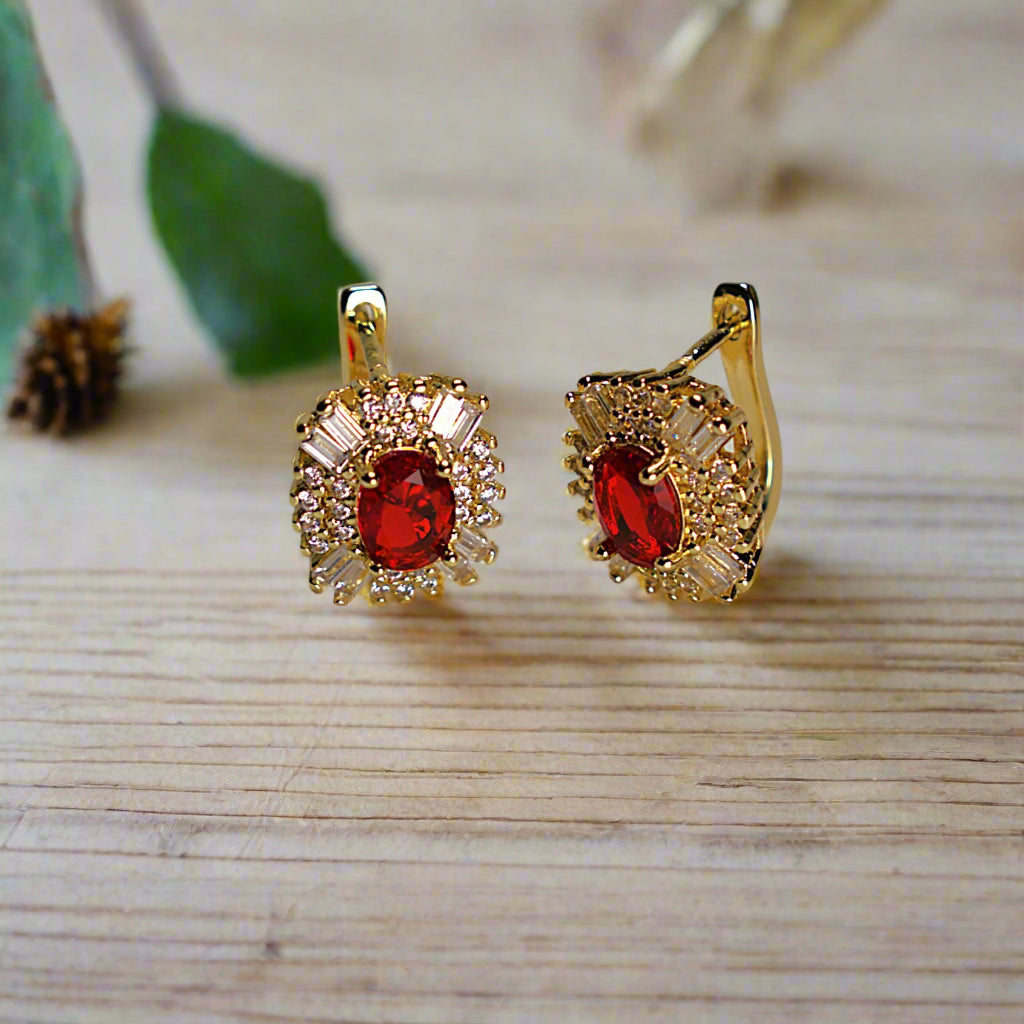 Cercei damă cu pietre zirconiu strălucitori, placați cu aur de 18k