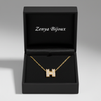 colier placat cu aur de 18K cu pandantiv elegant litera H