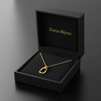 colier placat cu aur de 18K cu pandantiv elegant in forma de dreptunghi gol