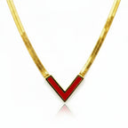 colier placat cu aur de 18K cu pandantiv elegant in forma de V