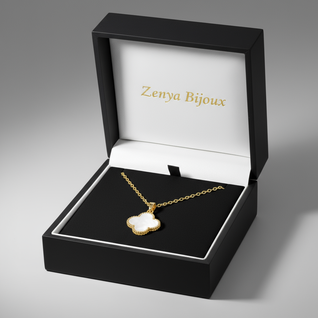 colier placat cu aur de 18K cu pandantiv trifoi alb PE O PARTE SI PIETRE PE CEALALTA PARTE