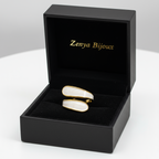 inel reglabil placat cu aur de 18K – stil minimalist cu alb