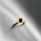 inel placat cu aur de 18K cu pietre cubic zirconia strălucitoare neagra