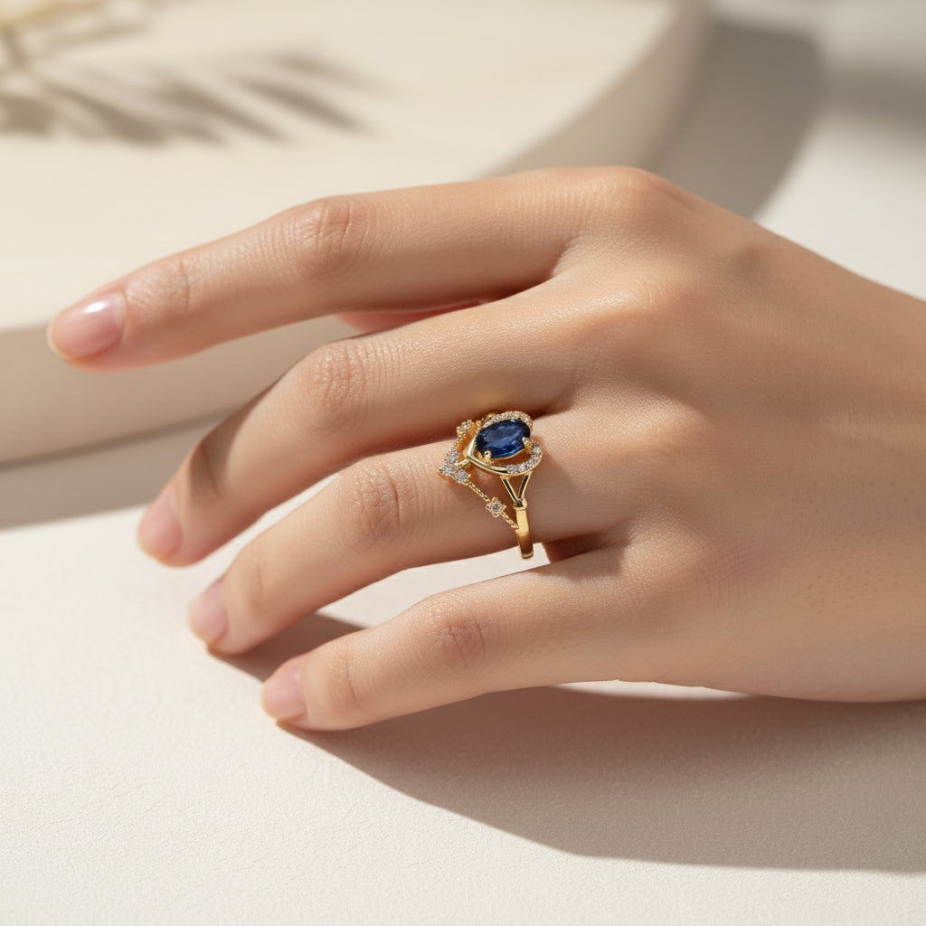 inel placat cu aur de 18K cu pietre cubic zirconia strălucitoare albastra